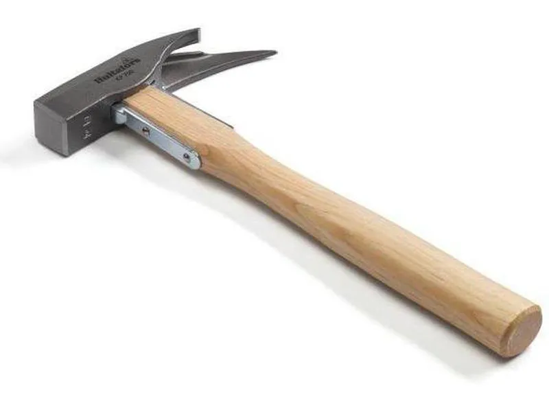 Hultafors kp 750 snekkerhammer en kraftig snekkerhammer med en firkantet støtoverflate akselen er montert på skallen med